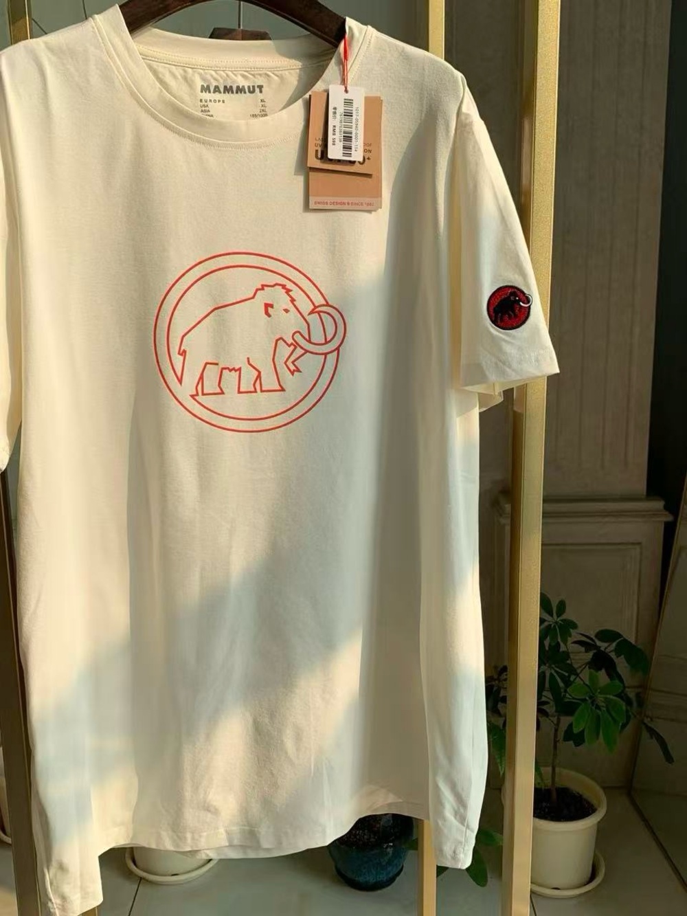 Mammut Men's Cream T-Shirt with Red Mammoth Logo